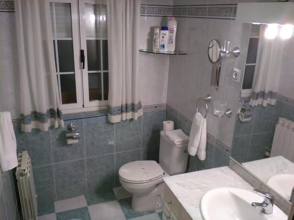 Casa Rural La Esmeralda Наварредонда-де-Ґредос Екстер'єр фото